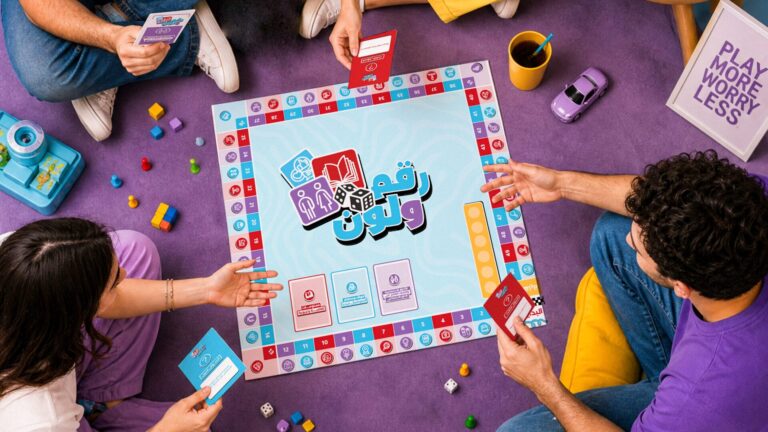 Participants playing a Doloctopus learning board game